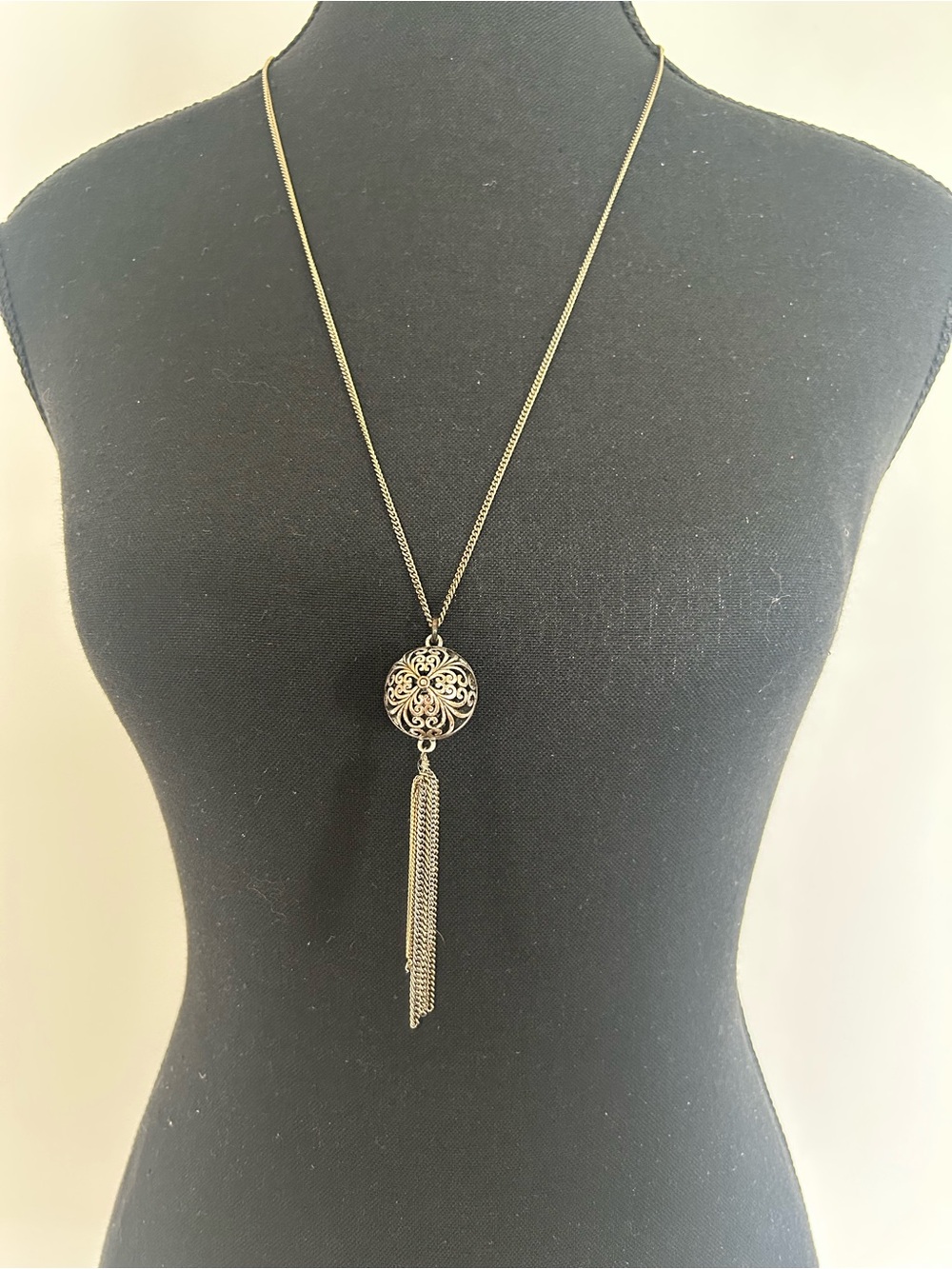 Lucky Brand Silver Filigree Disc Tassel Pendant Necklace